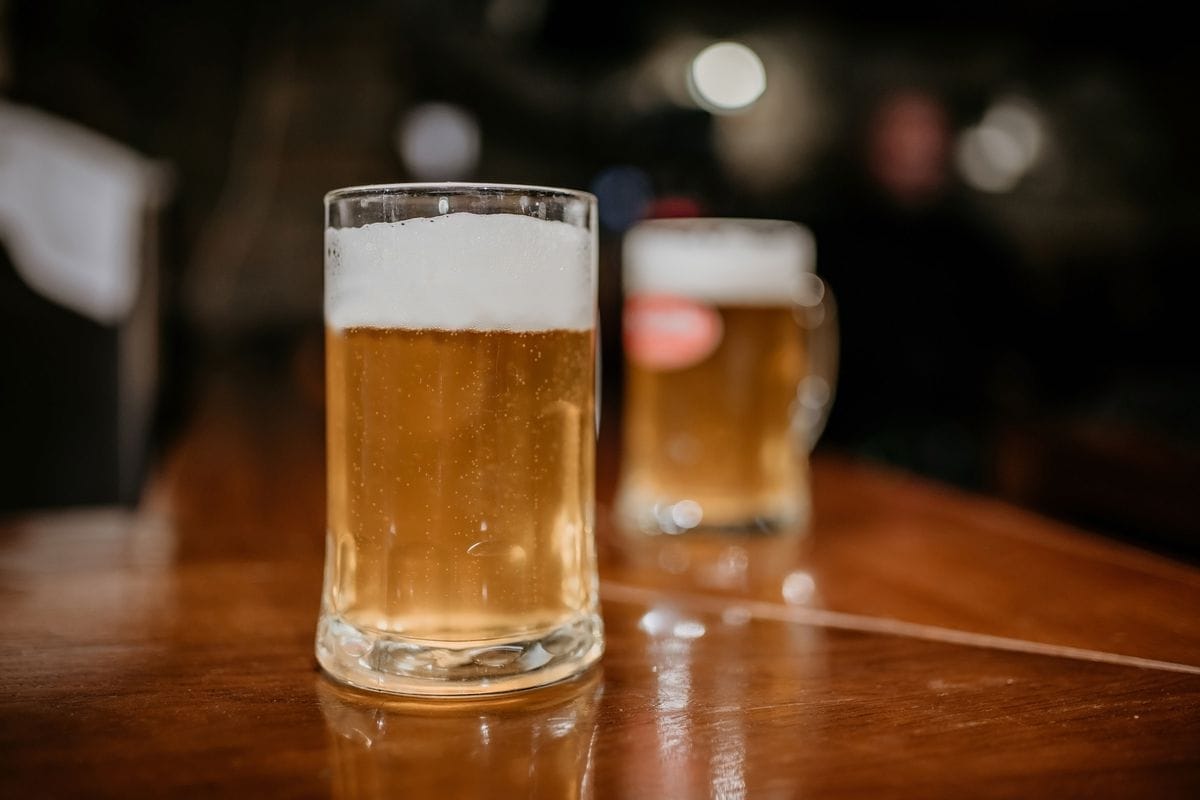 Non-alcoholic Beer with Many Food Additives: Which to Avoid? Which to Drink?