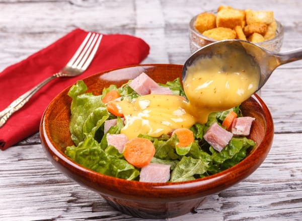 ノンオイル？糖質制限？野菜を台無しにする市販のサラダドレッシング